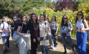 Lekcja biologii w arboretum